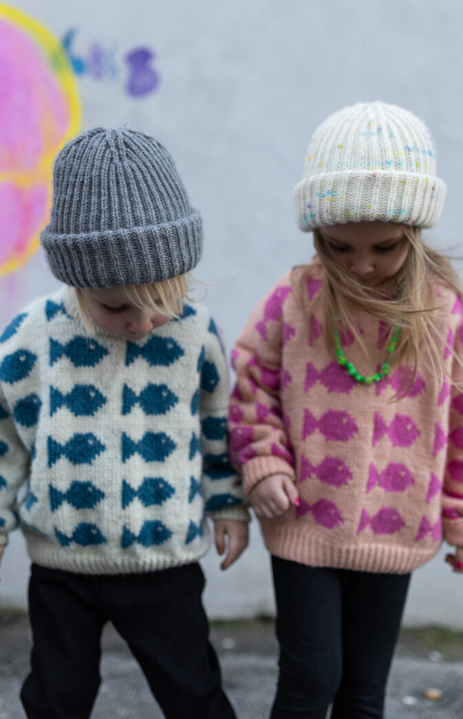 Fishy Genser 8 år i fargene Milk & Cookies og Chocolate Crush Brown