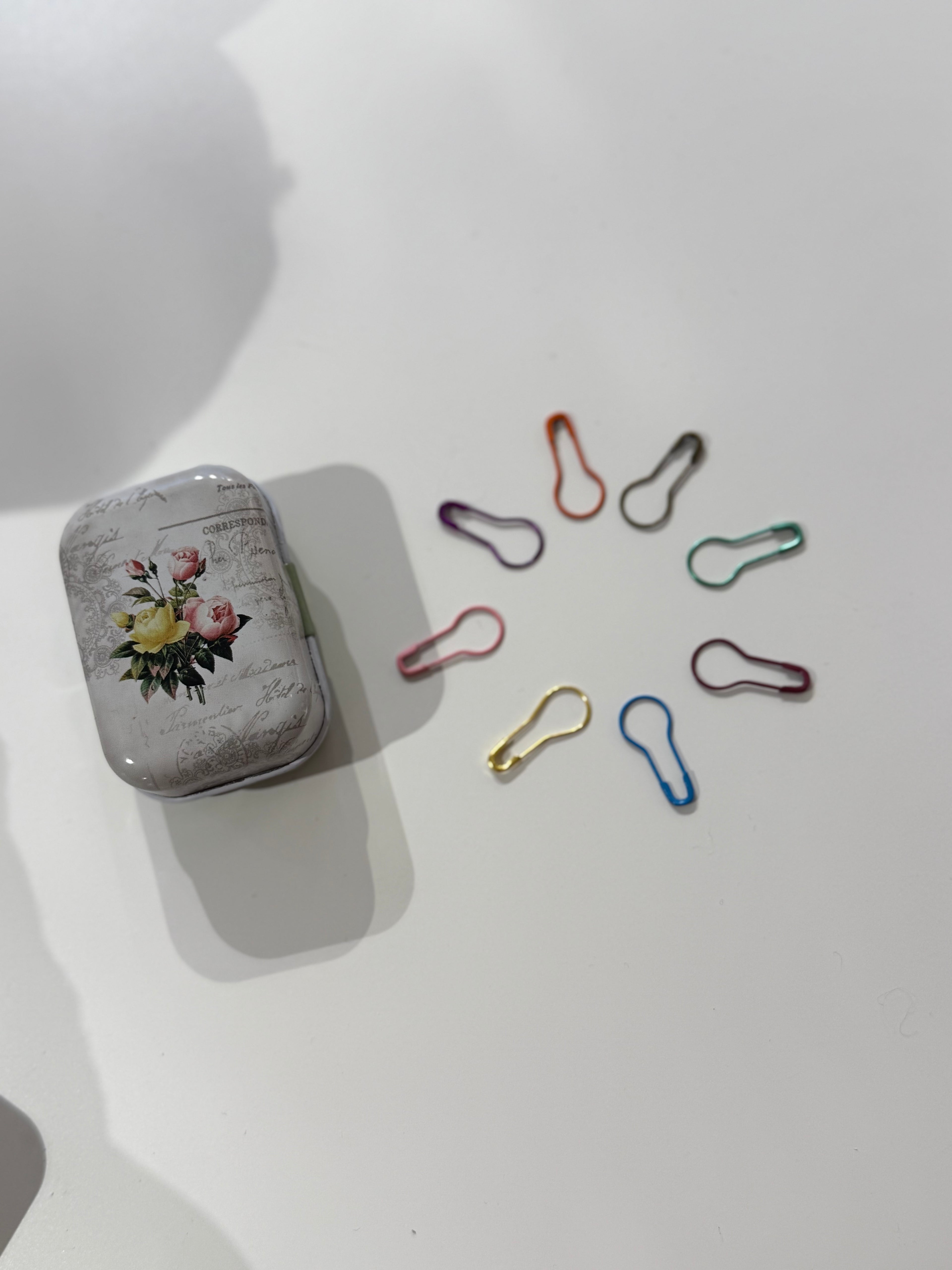 Boks med 16 maskemarkører - Sommerroser