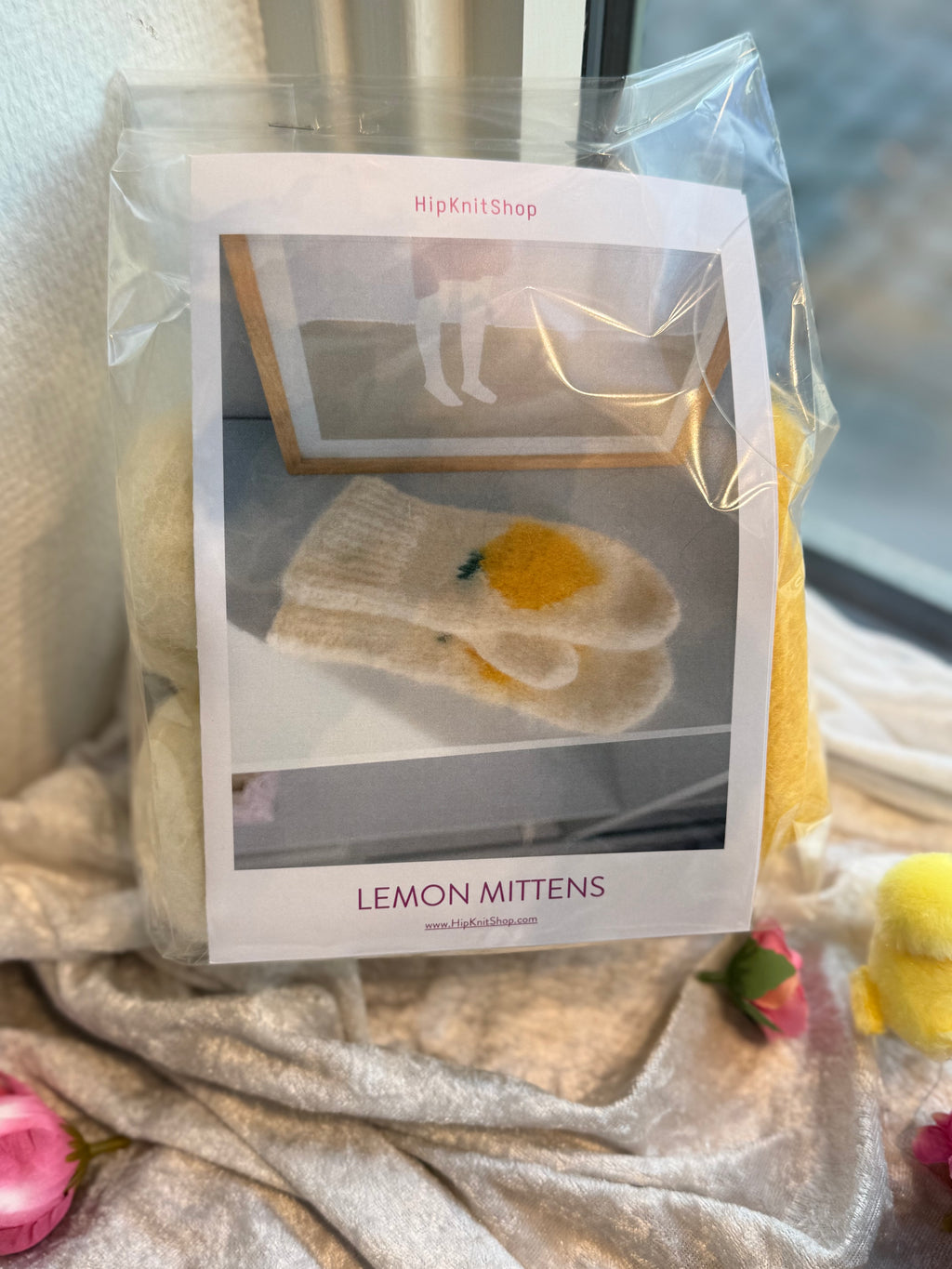 Lemon Mittens