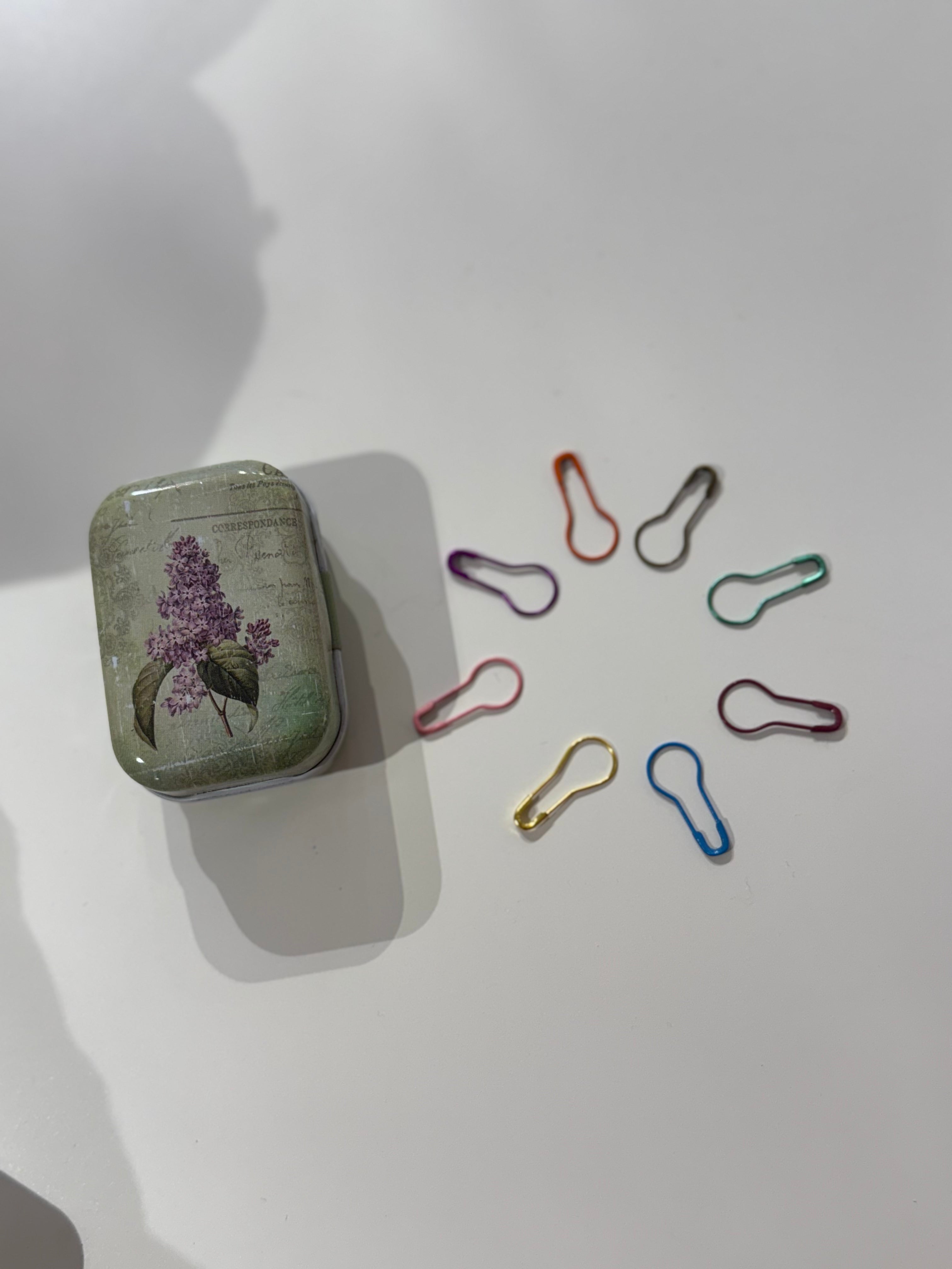 Boks med 16 maskemarkører - Stille syrin