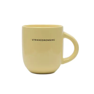 Strikkedronning kopp gul